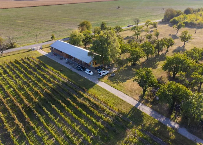 Ubytko - In - Experience Rye Island *